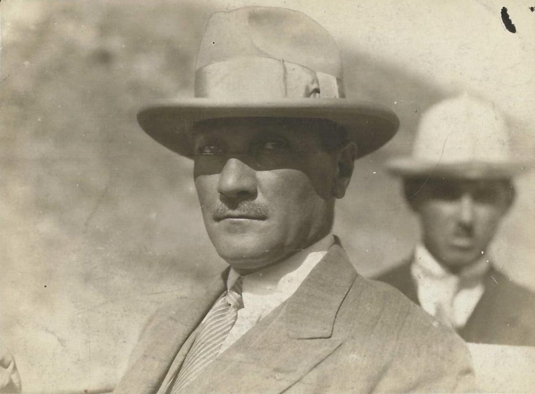kronikkdokuman's tweet photo. Reisicumhur Gazi Mustafa Kemal. (1925) https://t.co/GAoo19EzGi