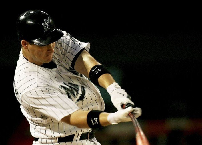 20YearsAgoSport's tweet photo. Josh Willingham just hit a pinch hit walk off 2 run home run off of Billy Wagner to win the game for the Marlins 6-5! https://t.co/WE36jbaN3L