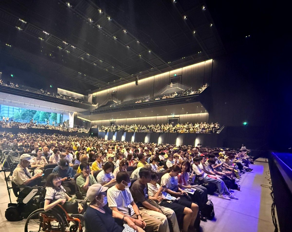 tachihi_event's tweet photo. 豪華アーティストによるライブパフォーマンスをお届けした『#TACHIFES DAY2』
そして未来を担う次世代パフォーマーたちによる「TACHI FES 後夜祭」はいかがでしたでしょうか?😳✨
#水曜日のカンパネラ #どぶろっく #miwa #ふじようちえん #立川女子高等学校 #瀬島志琉 #WestieBoyz #YsCAMP #KOMOREBI https://t.co/rlNEiuGR2n