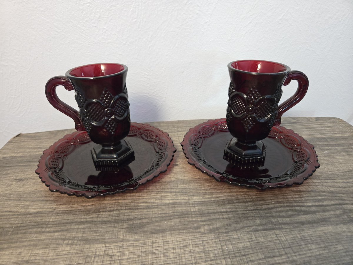 zees_pieces's tweet photo. Vintage Avon 1876 Cape Cod Ruby Red Glass Pedestal Mug &amp; Saucer Set Of 2

https://t.co/0opWdsbgKD

#avon #capecod #rubyred #cupandsaucer #coffeemug https://t.co/D7FB8vMu1s