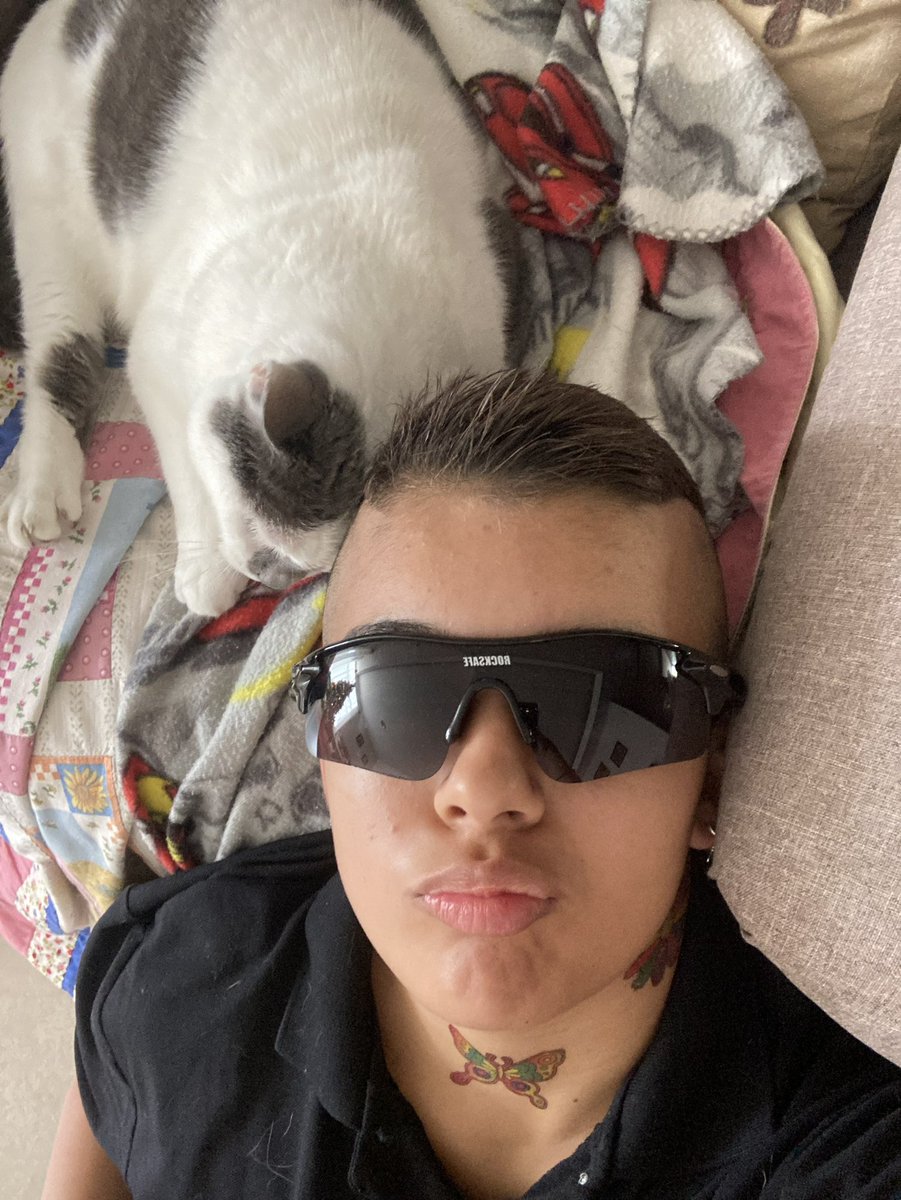 samuvallde's tweet photo. Do you guys think a Half Latino Half Italian is a good combination, cus I don’t know I think I’m hot as fuck
#fy #fypシ゚ #feed #findom #dom #top #trans #paypig #cashgod #cashmaster #ftm #transgender #italian #femdom #latino https://t.co/sqPPje2qzb