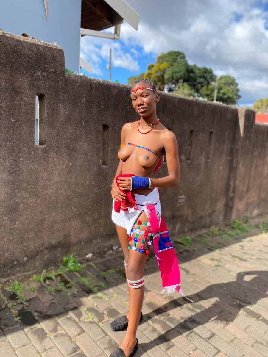 zulumaidensX's tweet photo. Random Zulu 🧵
#Zulu #Africa #Culture #Black #Tits #Boobs #Breasts
#Topless #Women https://t.co/dCn6oP6srj