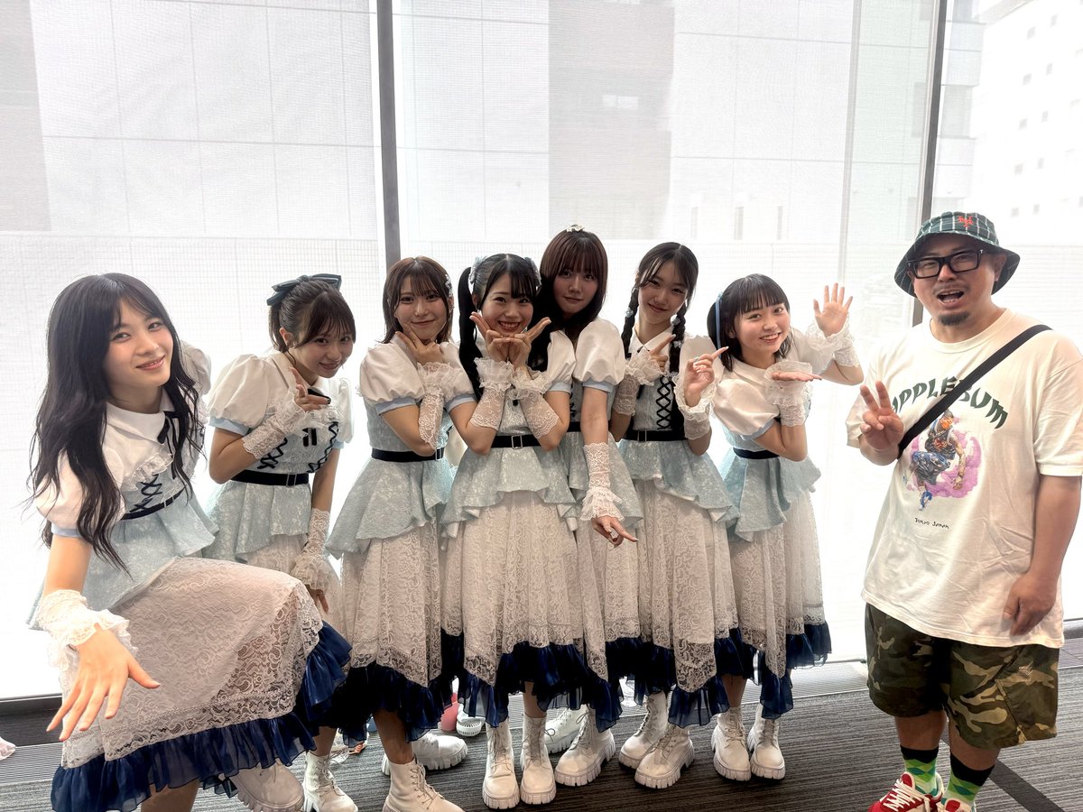corela727's tweet photo. おいさんの昨日チェキと写メ🤡🤚🏻。

昨日も氷ノさんごきげんで楽しいライブでした。 https://t.co/FdJaq23Zxv