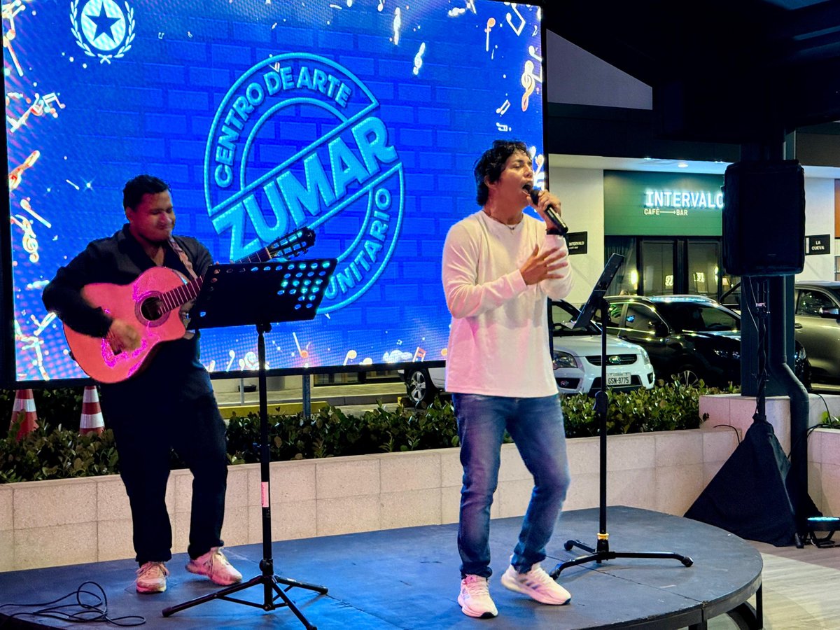 ZumarGye's tweet photo. Las Flores junto a otros destacados alumnos de canto del CAC ZUMAR pusieron el toque musical en la inauguración del nuevo espacio para emprendedores en Vermont Plaza Norte.
La Alcaldía brinda espacios para fortalecer el arte, la cultura y emprendimientos.
#GuayaquilNoSeDetiene https://t.co/491bpTnzpA