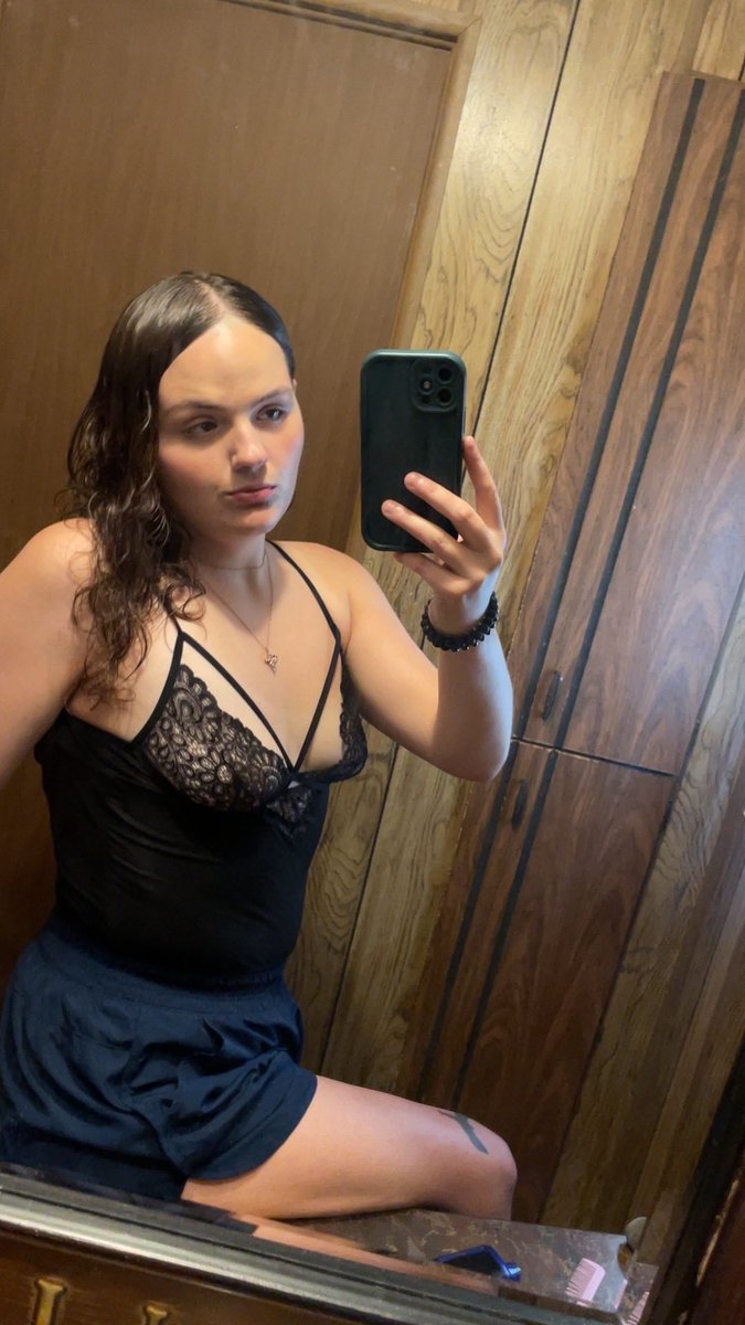 AvaHeart_22's tweet photo. Mmm fuckk😋 I’m rlly horny, hope you like these pics from me:)😘 come check out my OF for a lot more #NaughtyContent #Sexy #CuteGirls #OnlyFans #NSFW #Horny #Creampies #AdultContent #Olderguys #Ass #Pussy  #Anal🍑 #Pussy💦 #tight #Squirting #Boobs #brunette #curvy #thick #booty https://t.co/CwOFpomBaT
