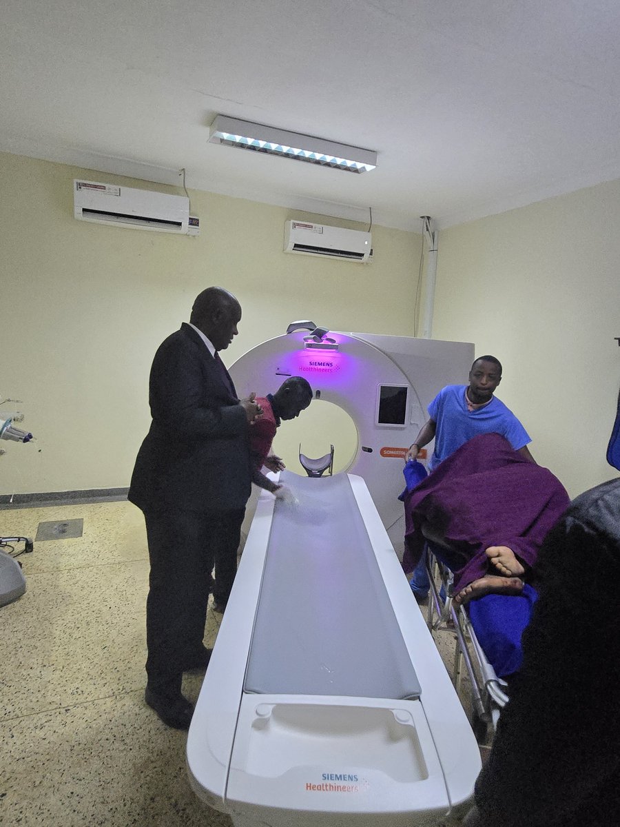 CHRISBARYOMUNS1's tweet photo. It's 2.30 am, August 2. I have just concluded an on- spot tour of Kabale Regional Referral Hospital. Am impressed with the work there. Health workers were on duty, the hospital is clean, all patients  I randomly talked to are happy with the services. Even for services officially paid for like CT Scan,  the poor are exempted. One challenge I found is that the  x_ray and one of the 3  oxygen plants broke down and for one month, MoH teams have not gone to work on them. I commend Dr Allen Namutebi, the Hospital Director for the good work. Other hospitals like Mbarara RRH should go there for benchmarking.