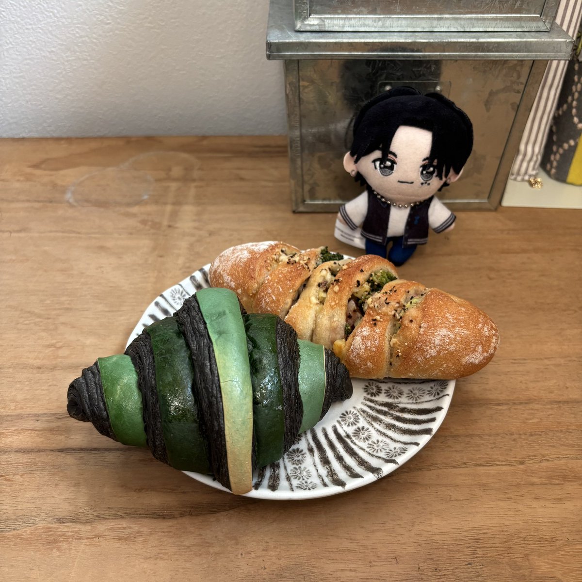 meri_a_7's tweet photo. 一緒にパン食べよーね https://t.co/YFdjgZYAIX