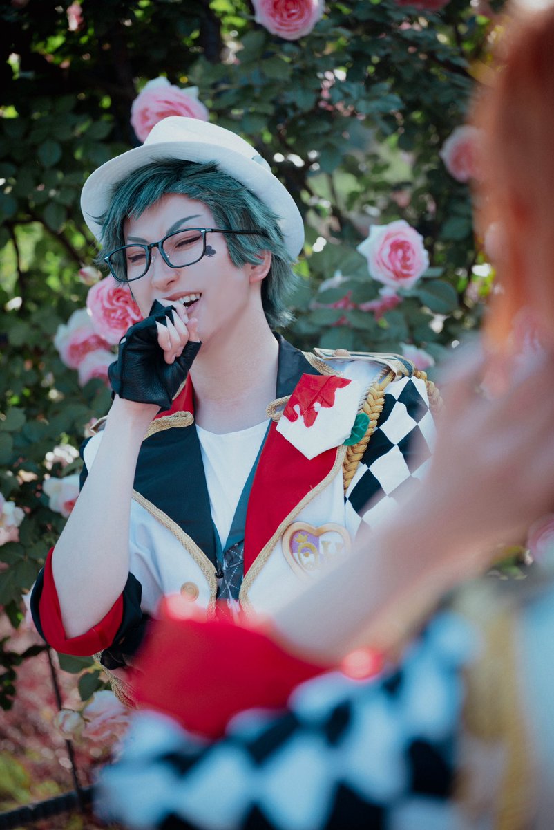 mykmaking's tweet photo. ⚠︎cosplay／twst／7-286

ふふ……あははは！！
��っておかしくて……
ケイ卜が決闘の書類を持ってきたことも、挑もうって言ったことも……

一度もないからな。

.
📷@muuu_meei 
#むゆ写 https://t.co/GYQUWwRu91
