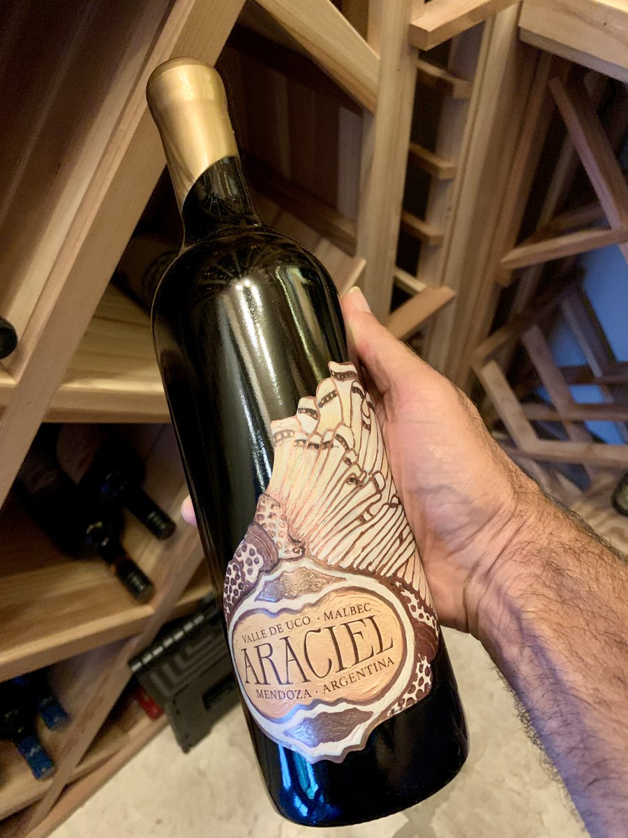 HammerHeadcases's tweet photo. What are we drinking on the sexy Saturday #winos ? A very complex Malbec with flavors of plum, molasses, black treacle and licorice.

@jwalkermobile @DebinHiltonHead @rr_pirate @AmauryCarrasco @uptowntim88 @Friscokid49 #wine #winelover #vino https://t.co/9znQvTmfp8