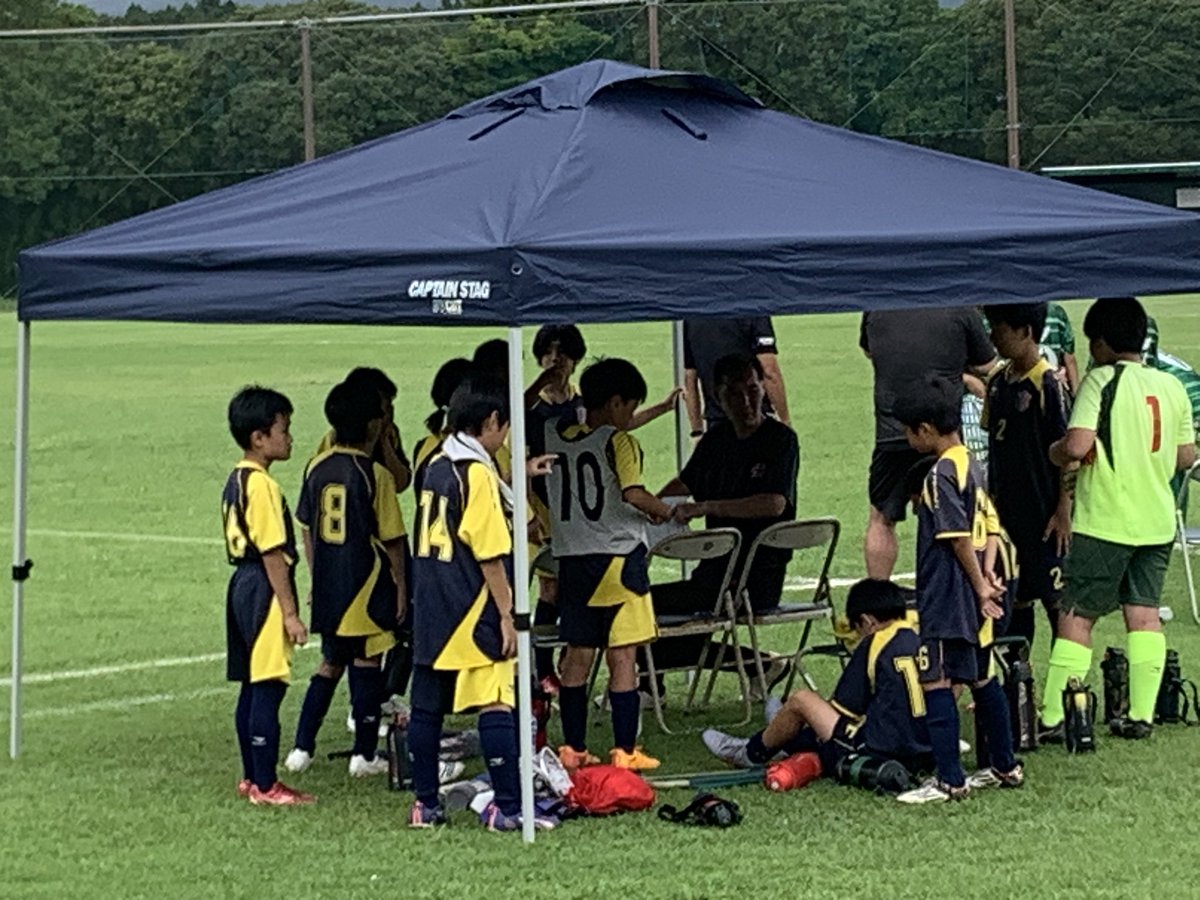 FCFE_Jr2021's tweet photo. 合宿3日目

U-12大会出場のU-11は3人中2人が先発、開始1分でそのうちの1人が先制ゴール

そのあとがどうかね…

#サッカー #合宿 #少年少女 #スペイン #バルセロナ https://t.co/Qi85PjeCYn