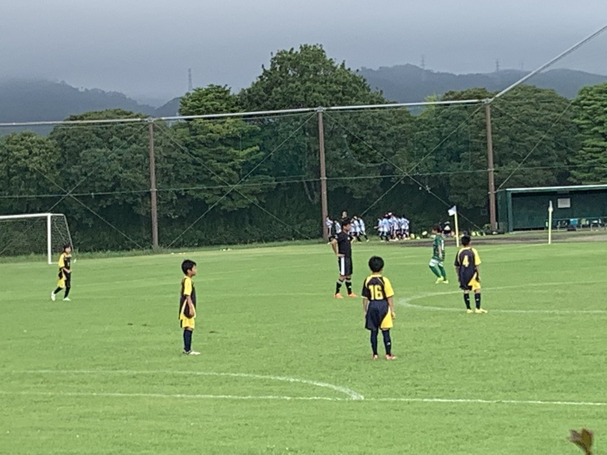 FCFE_Jr2021's tweet photo. 合宿3日目

U-12大会出場のU-11は3人中2人が先発、開始1分でそのうちの1人が先制ゴール

そのあとがどうかね…

#サッカー #合宿 #少年少女 #スペイン #バルセロナ https://t.co/Qi85PjeCYn