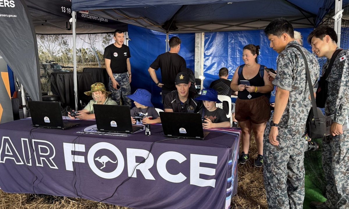 AUADRT's tweet photo. Our @AusAirForce #DroneRacing pilots were out in force at the RAAF #Darwin / #ExPB26 Open Day, #STEM'ing with 30,000 peeps in super dusty conditions. 
#SendIt!
@CAF_Australia @WOFFAF @HLCAusArmy @RAAF_ACAUST https://t.co/UxKQCnb9Qn