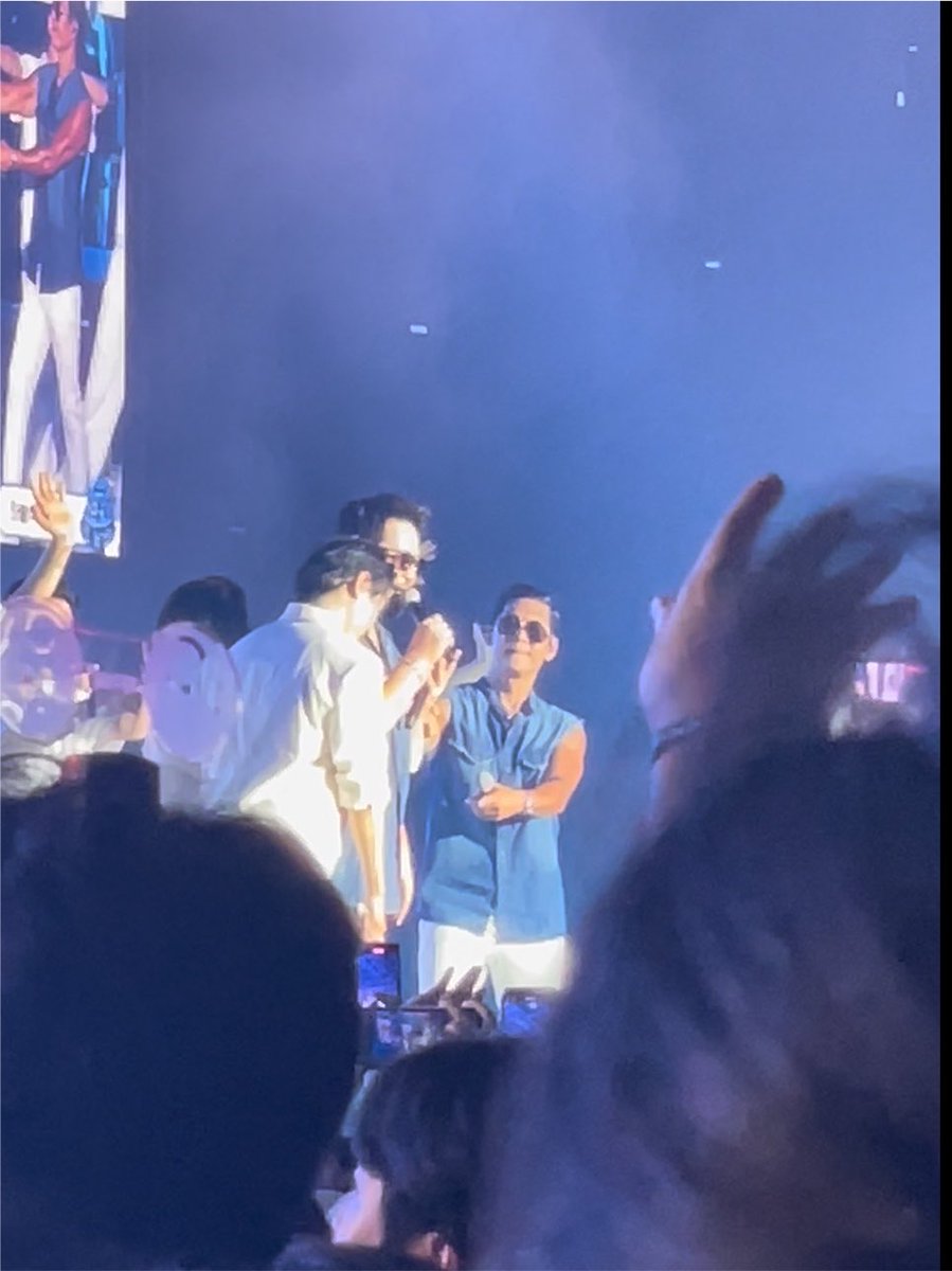 zzinpro's tweet photo. 이게 다 실제상황이라고??? https://t.co/b4Wihfpfi6