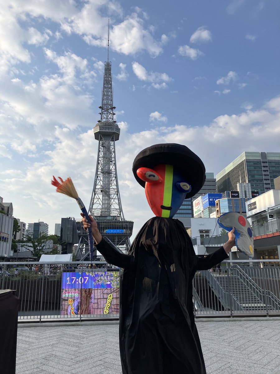 ihyoro's tweet photo. そういや最近シュールくんを見ないなと思って検索したら、お亡くなりになっていた！？びっくりというか言葉がないというか…ご冥福をお祈りします。写真は2年前、最後にお会いした時のもの
#コスサミ https://t.co/0nNIFoUeYm