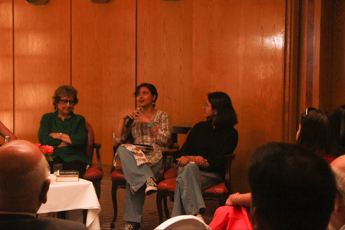 sfi_uk's tweet photo. It was moderated by Nabanita Sircar, IJA President and famous Indian journalist. Our comrades shared insights on how SFI-UK mobilised the Indian diaspora, the role of social media that helped channel our discontent with the education crisis into organised the movement. https://t.co/Hveruzj59O