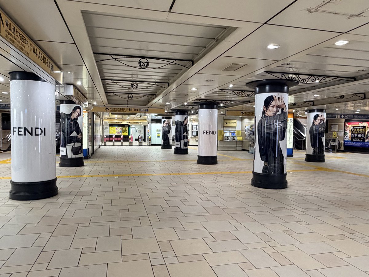 mee_0216's tweet photo. 再投稿
コメントくれた方ごめんなさい🙏

朝4時起きで行ってきた！
壮観✨
歩いてるといっぱいのめめにずっと見られてて照れちゃう🤭

#FENDI
#目黒蓮 https://t.co/FavY2SbNTc
