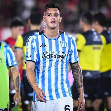 ElMichalito's tweet photo. -Nazareno Colombo
-Gaston Martirena
-Santiago Solari
-Tomas Conechny

4 tipos que no pueden jugar más en Racing, 1 ya no da más y a los otros 3 nunca le dió, perdimos mucho más de lo que ganamos por su culpa, Racing va a salir campeón el día que no tenga jugadores tontos https://t.co/leJWgdIGcU