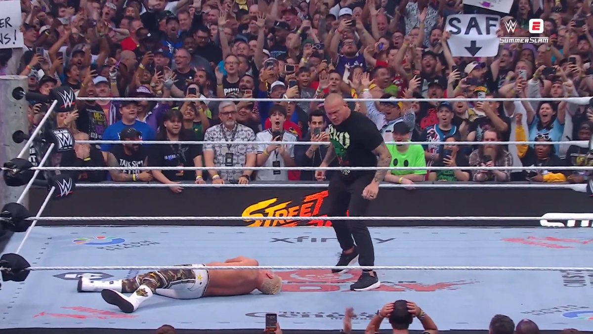 SeanRossSapp's tweet photo. Randy Orton is back and attacks Cody https://t.co/kHiT7e3Lsc