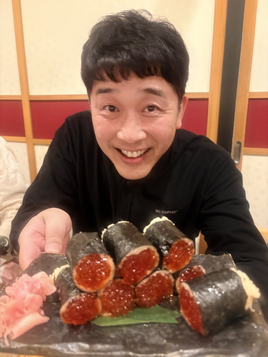 jironishida's tweet photo. 【あべこうじくんありがと】

ダウンタウン＋
LIVE＋初めての地方からの生配信は青森！！

青森で14年、番組やってるあべこうじくん
ナビゲートで、青森のみんなと和気藹々！！

筋子巻きで
打ち上げました！！

また、全国どこかでお会いしましょう

#ダウンタウンプラス
#松本人志 https://t.co/pnng7HOt0W