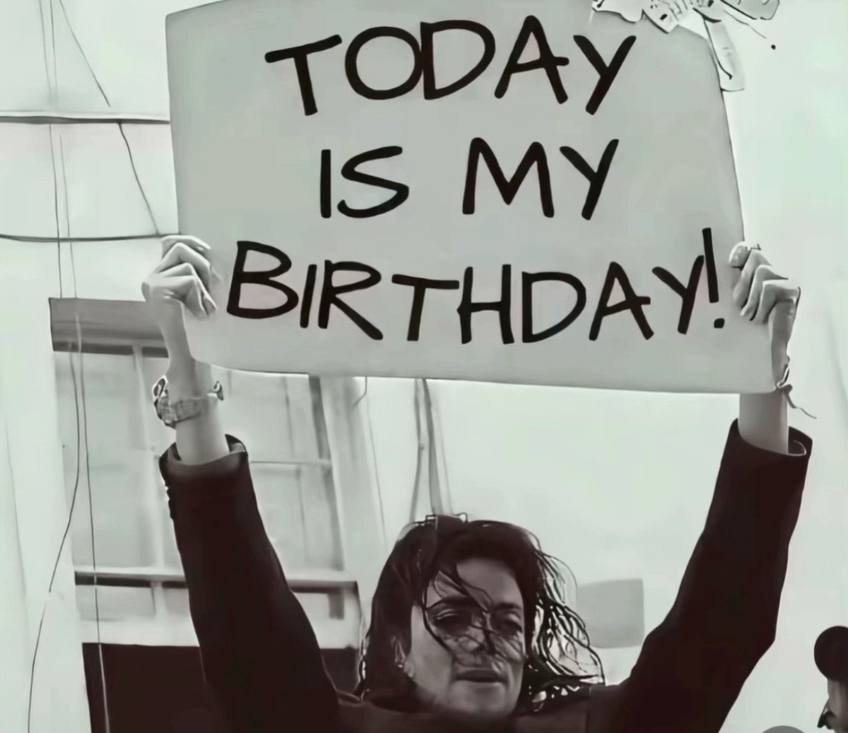 Vfinest1's tweet photo. +1🎂🎉❤️ https://t.co/nsFiy3sOJ9