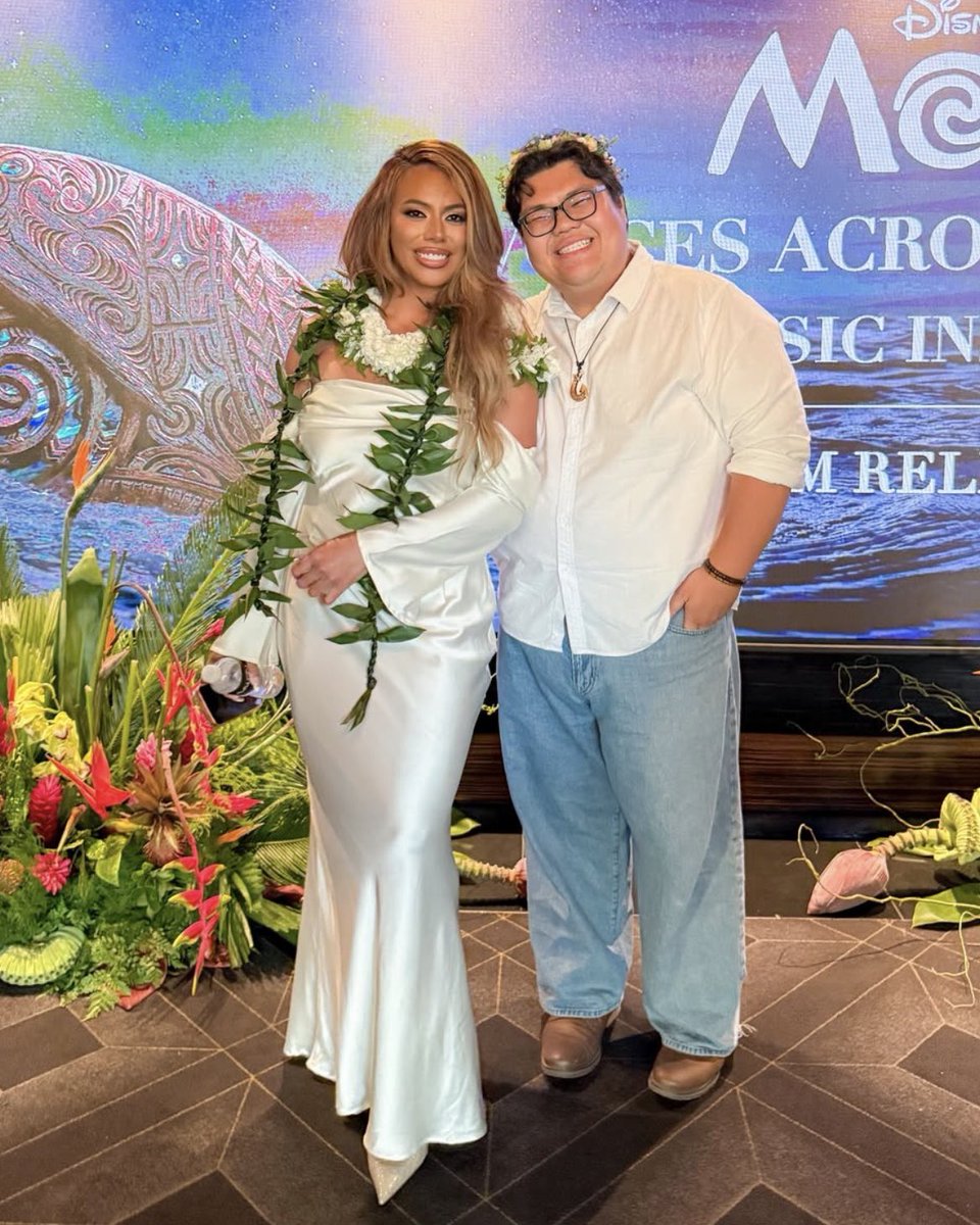 dinah_JaneCHILE's tweet photo. Dinah Jane last night at the release party of "Moana: Voices Across The Ocean" 🌊🩵 https://t.co/Hg3scjVwLv