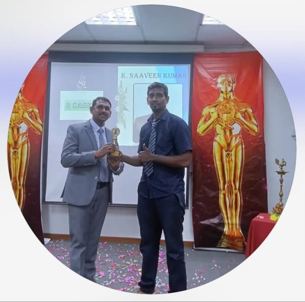 BendiTheBagak's tweet photo. LELAKI INDIA HINA ISLAM, SEXUAL HARASS PEREMPUAN MELAYU 😡🖕

Yang ni feminist diam je ke? Berapa kali dah perempuan MELAYU kena harass dgn INDIA LELAKI tapi feminist diam je…

Mereka ni memang meminta yaaa… tunggu.

#PariahWatch https://t.co/0BIXAzRRNf