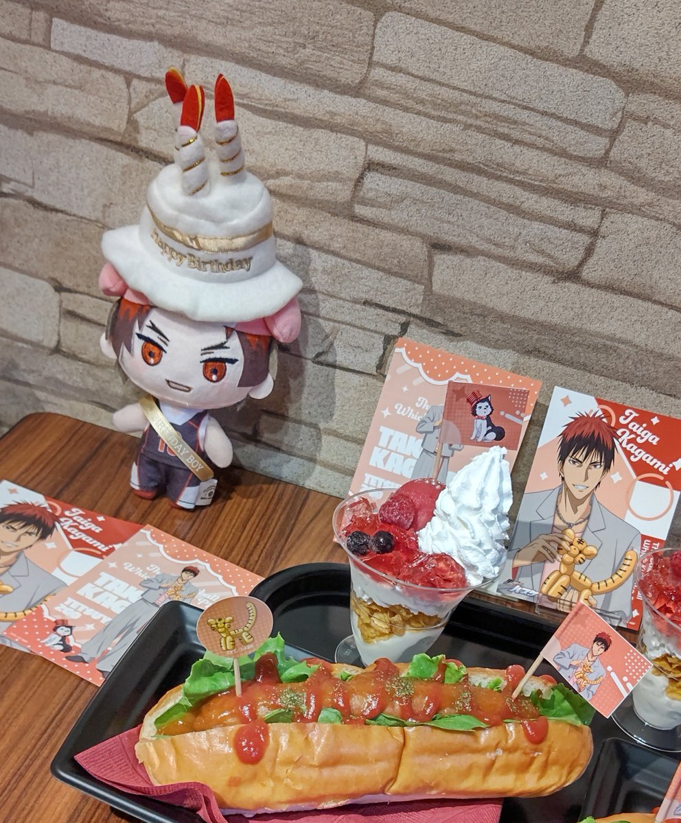 soyo_21's tweet photo. 火神くん お誕生日おめでとう🎈 https://t.co/n70WH75DOP