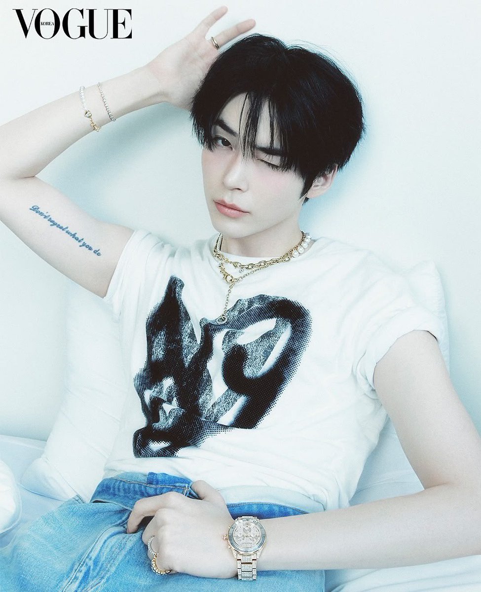 orinibn's tweet photo. vogue kr hanbin u areee sooo teaaa  😭 https://t.co/TGd2uxe7H7