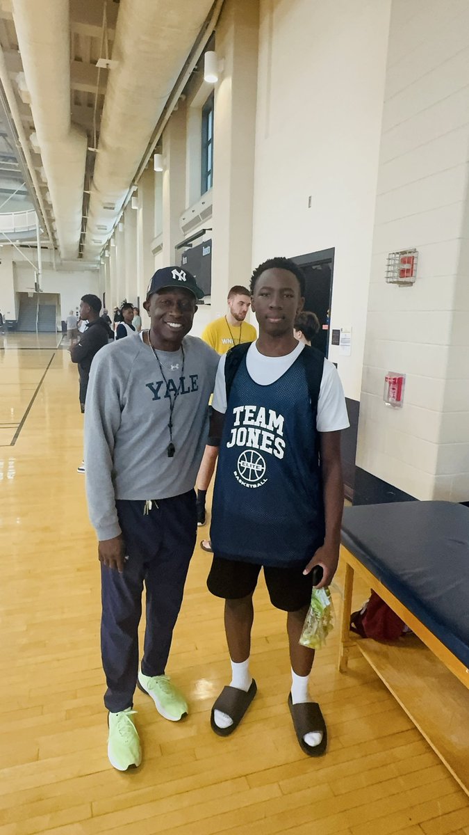 J4meel_C's tweet photo. I had a great time at the @YaleCoachJones @YaleMBasketball elite camp! Thank you for inviting me! https://t.co/8qDHSgmHjL