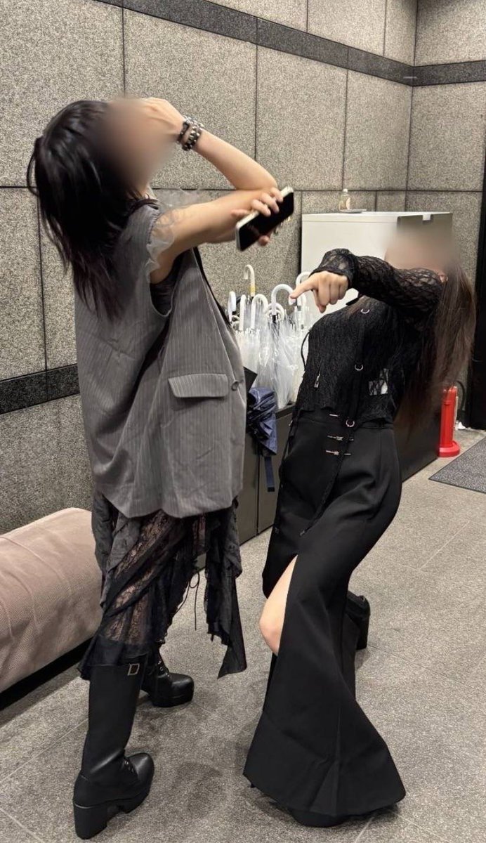 miyu_F272's tweet photo. マネージャーさんから可愛くポーズしてと言われてた写真
＃エフニナ
＃ガルクラ
＃Ｆｰ272 https://t.co/Pyv2GqBOPi
