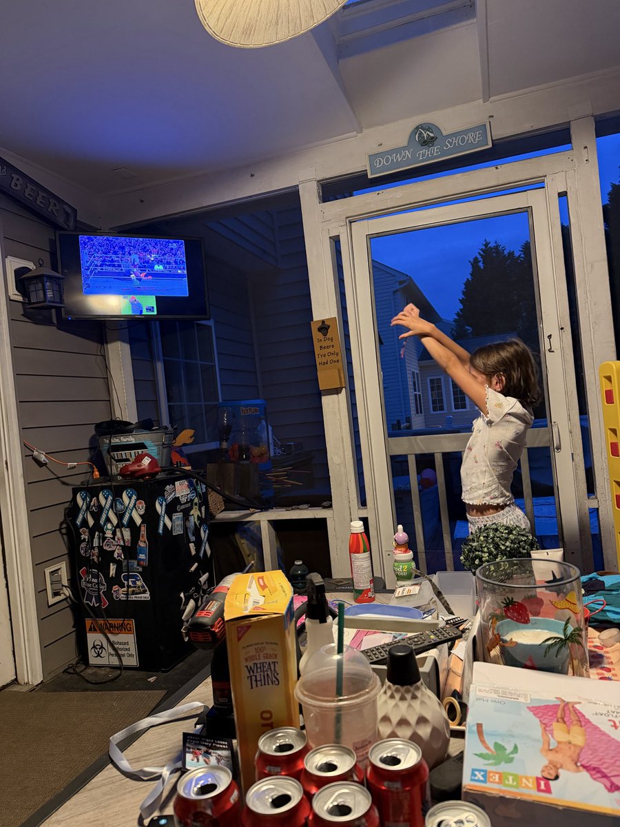 Bills80's tweet photo. Uncle @ACPressHuba must be so proud. We watching wrestling 🧩 https://t.co/CeUiVv0k8a