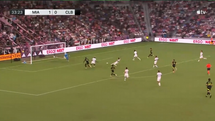 avprhmt's tweet photo. Own goal

⚽️ Casemiro 34'

Inter Miami 1 - 1 Columbus Crew 

#InterMiami #Columbus #Casemiro