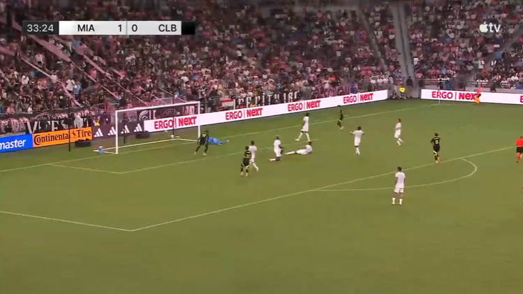 avprhmt's tweet photo. Own goal

⚽️ Casemiro 34'

Inter Miami 1 - 1 Columbus Crew 

#InterMiami #Columbus #Casemiro
