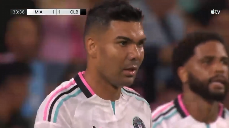 avprhmt's tweet photo. Own goal

⚽️ Casemiro 34'

Inter Miami 1 - 1 Columbus Crew 

#InterMiami #Columbus #Casemiro
