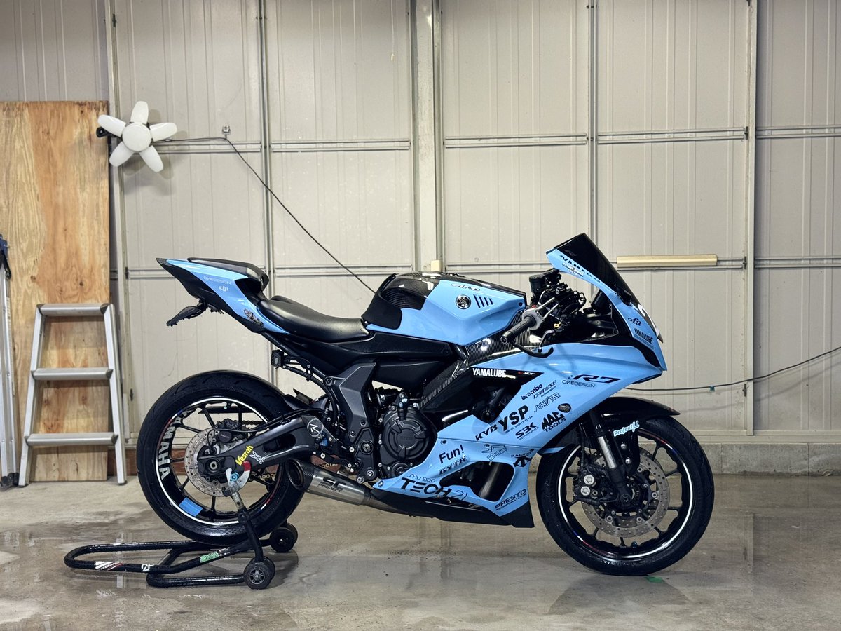 neo_57_'s tweet photo. YZF-R7 2022 TECH21 https://t.co/cq5niloLMr