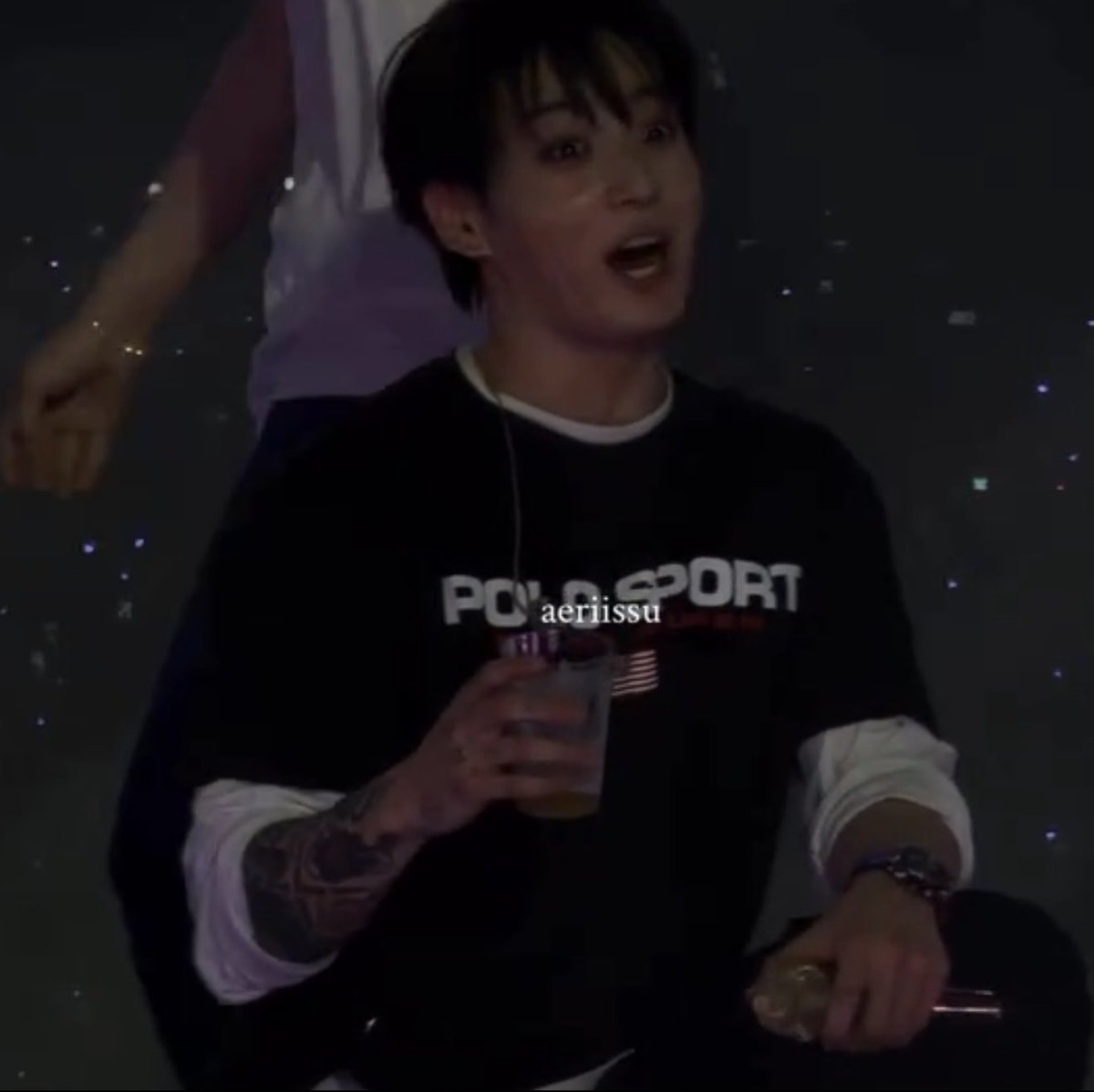 jjkgaIlery's tweet photo. LOOK AT HIM PLS HES THE CUTEST 😭💘 https://t.co/Vie39gR0QV