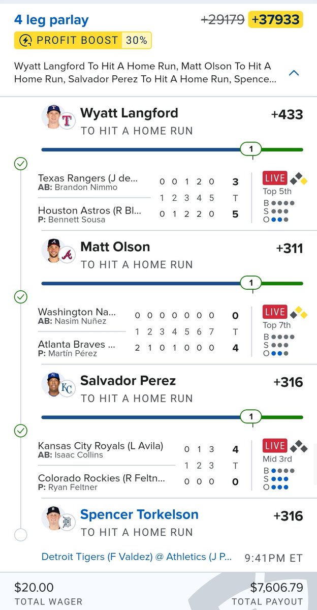 TMDH317's tweet photo. @HomeRunPredict Light the candles homie ! https://t.co/Uhsl8uRMA6