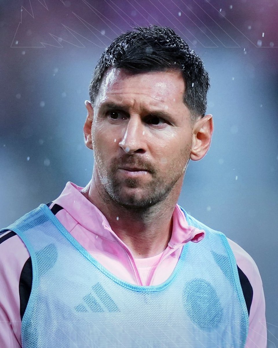 jugadaenmarcha's tweet photo. A pesar de haber jugado en la final de la Copa del Mundo hace menos de dos semanas, Lionel Messi ya está de vuelta en acción con Inter Miami.

#Messi #InterMiami #Casemiro https://t.co/jZb8B0z9jw