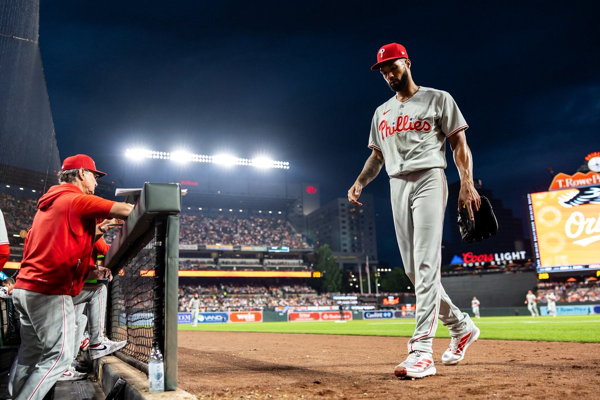 destiny_lugardo's tweet photo. This photo of Sanchez coming off the field from Phillies Nation photographer Logan Gehman goes hard. https://t.co/epim7xNZ4M