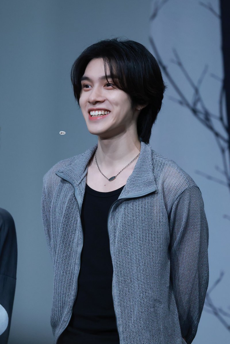 wong_benignboy's tweet photo. 2026AUG01
vision wings offline fansign in NYC
Makestar 

#HENDERY #헨드리 #黄冠亨
#威神V #WayV #WeishenV https://t.co/Tm1Fs4bOnF