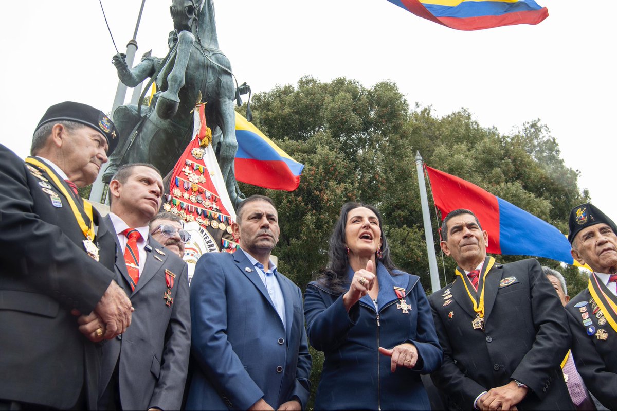 MariaFdaCabal's tweet photo. ¡Soy lancera! 🇨🇴
Honor y fe en la causa por nuestro país: Colombia https://t.co/SKKUR9tq56