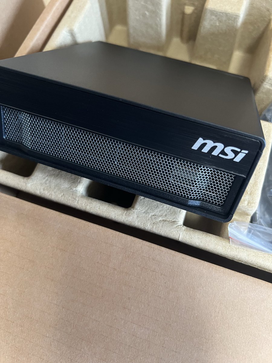 rami2076's tweet photo. my new gears https://t.co/C0icZFaNWz