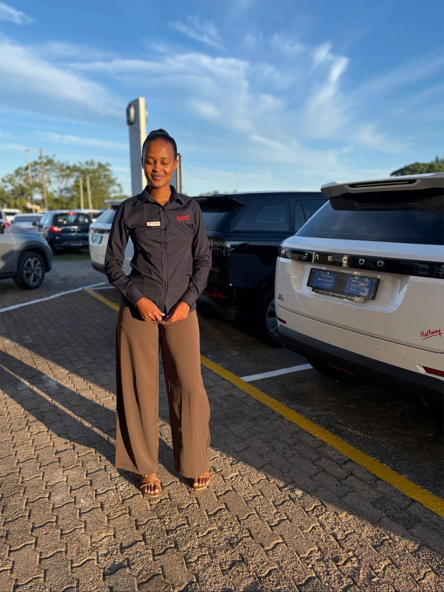 zulumaidensX's tweet photo. Zulu Car Saleswoman
#Zulu #Africa #Culture #Black #Tits #Boobs #Breasts
#Topless #Women https://t.co/jqpgZzDg2j
