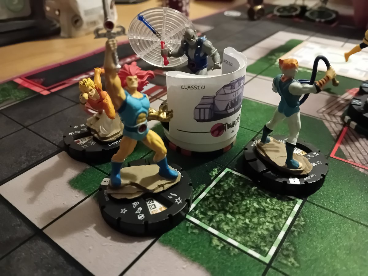 MarkLegend007's tweet photo. Game 28 #heroclix time for Thundercats vs X-men https://t.co/PlUxqduqhi
