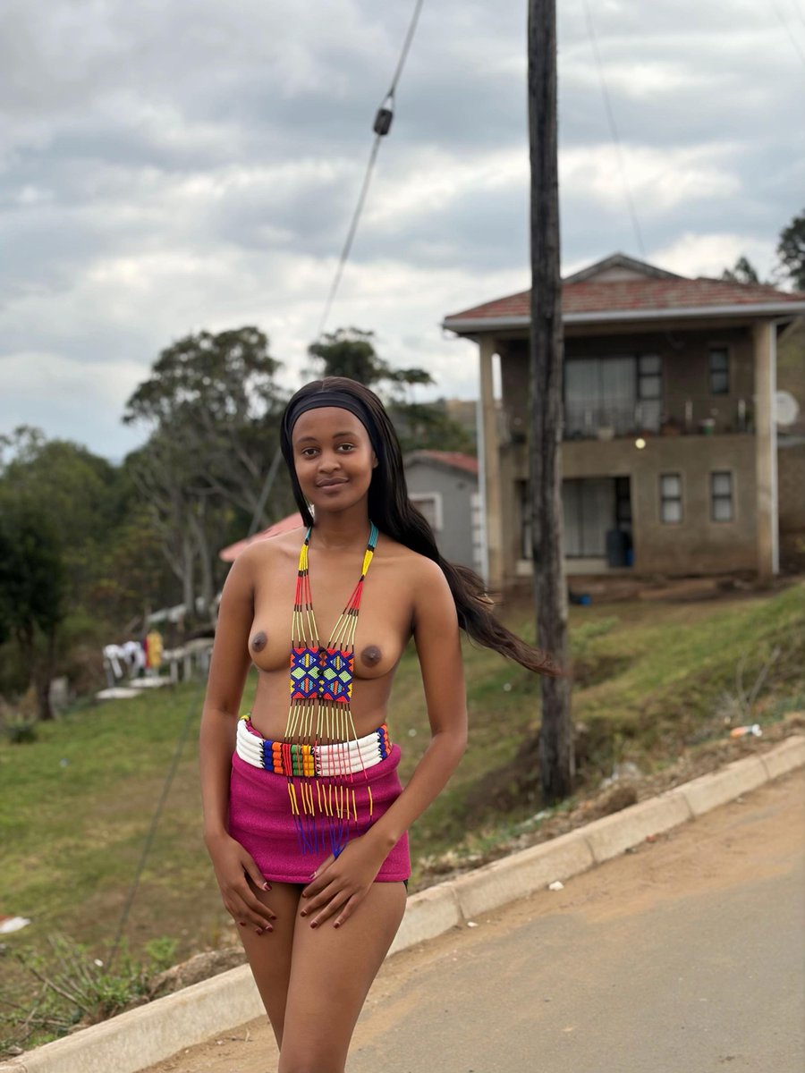 zulumaidensX's tweet photo. Zulu Car Saleswoman
#Zulu #Africa #Culture #Black #Tits #Boobs #Breasts
#Topless #Women https://t.co/jqpgZzDg2j
