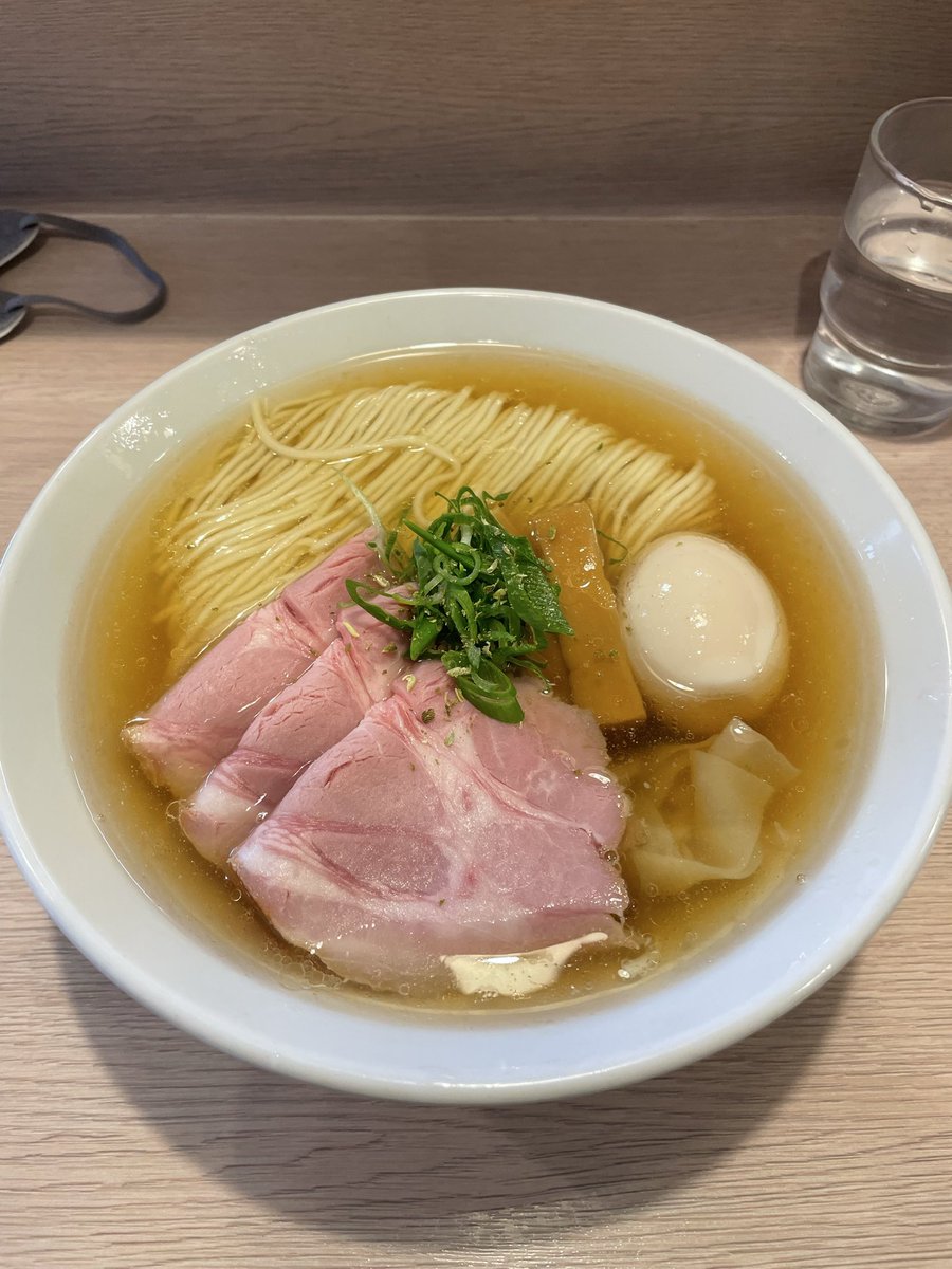 menshow_takuma's tweet photo. おはようございます！
麺笑巧真です！
今日夕方から雨が降るみたいです！
傘を携えてご来店ください！
本日もたくさんのご来店
お待ちしてます！
ＯＰＥＮ11:00〜16:00 https://t.co/DQIfZuP4cV