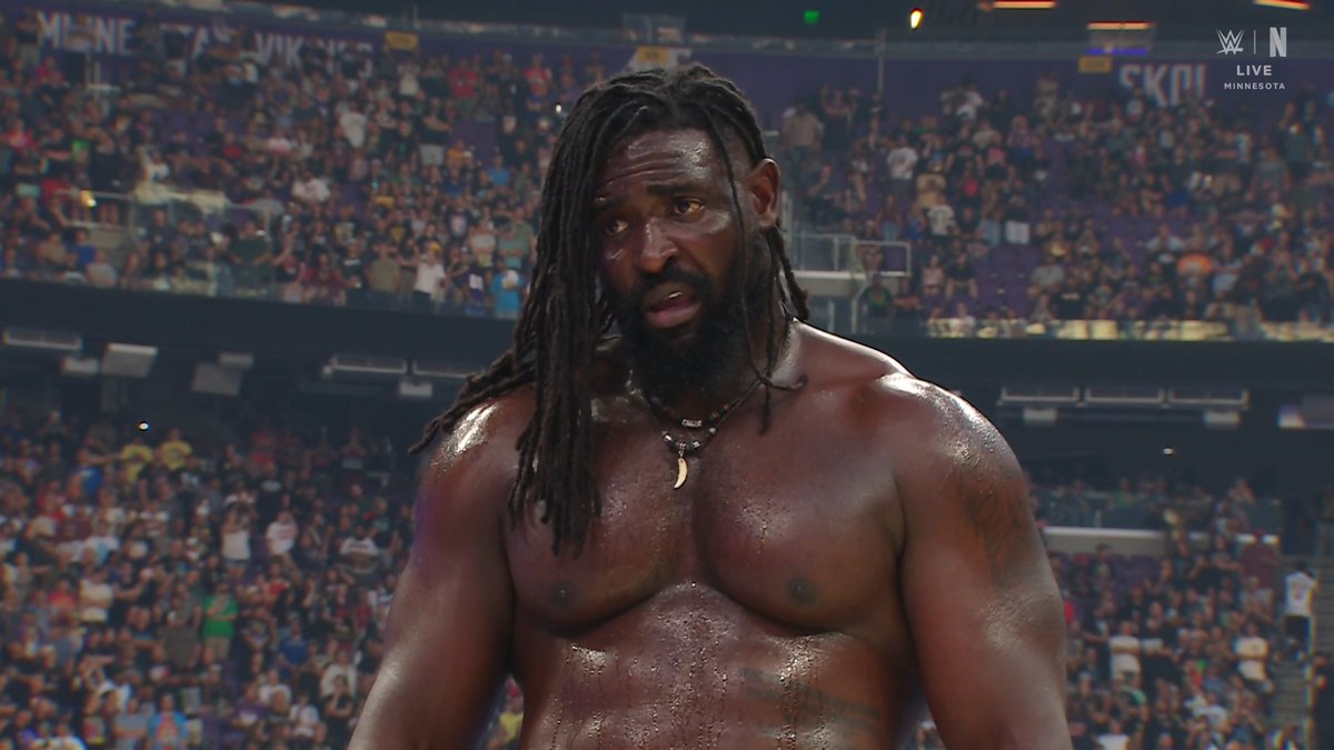 LuigiWrestling's tweet photo. LA MIRADA ENTRE BROCK LESNAR Y OBA FEMI

SE VAN A ABRAZAR #SummerSlam https://t.co/zEAjYbhzWG