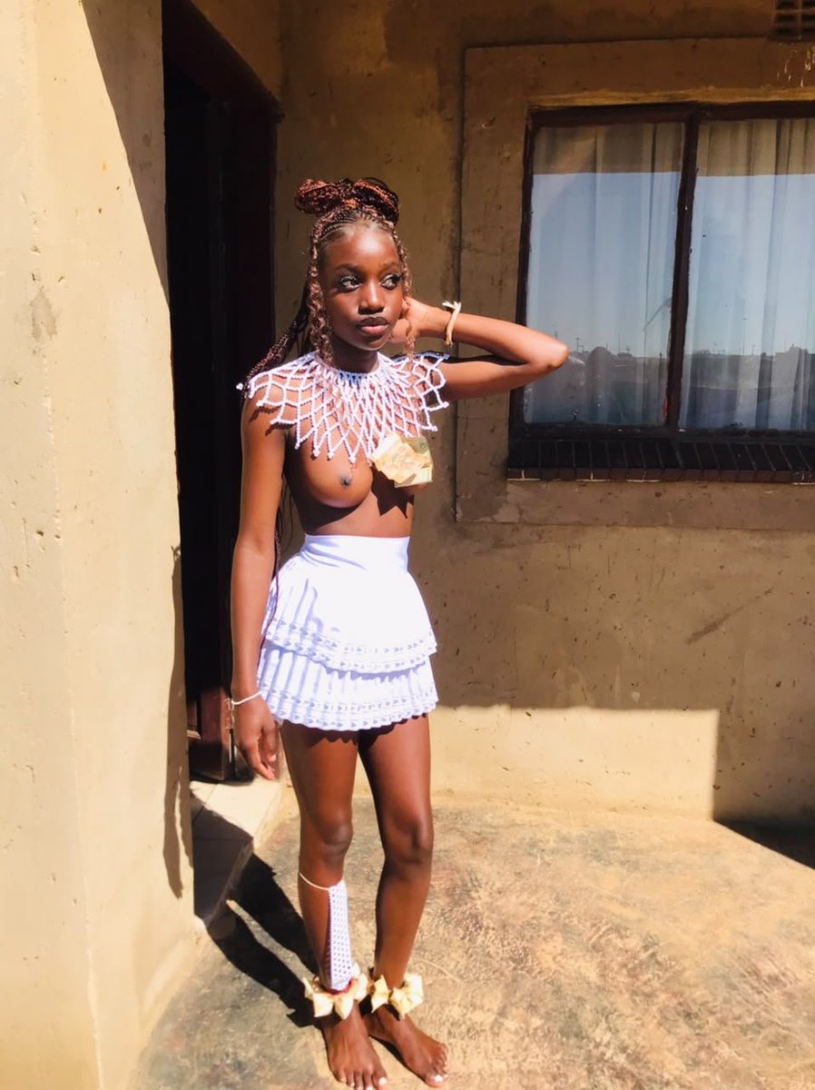 zulumaidensX's tweet photo. Random Zulu 
#Zulu #Africa #Culture #Black #Tits #Boobs #Breasts
#Topless #Women https://t.co/2cjatewVND