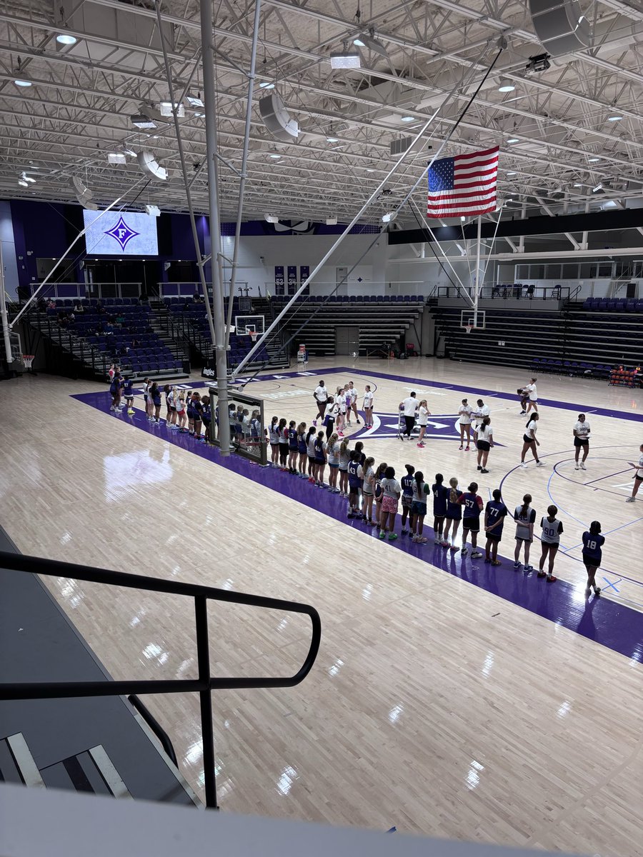 laylaburchell30's tweet photo. Had a great time at the Furman basketball camp today! Thankful to have the opportunity to showcase my skills!! Thank you!! @FurmanWBB @FHSbball @jasonmayfield https://t.co/rFh9bVDPzB