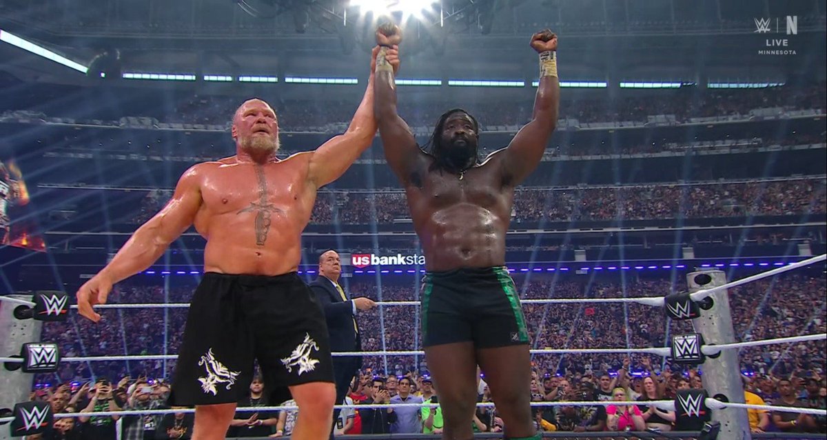 SKWrestling_'s tweet photo. From one Beast to another.
#SummerSlam https://t.co/wvb4XjlzV3